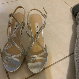 Nina Beautiful Silver heel size 5